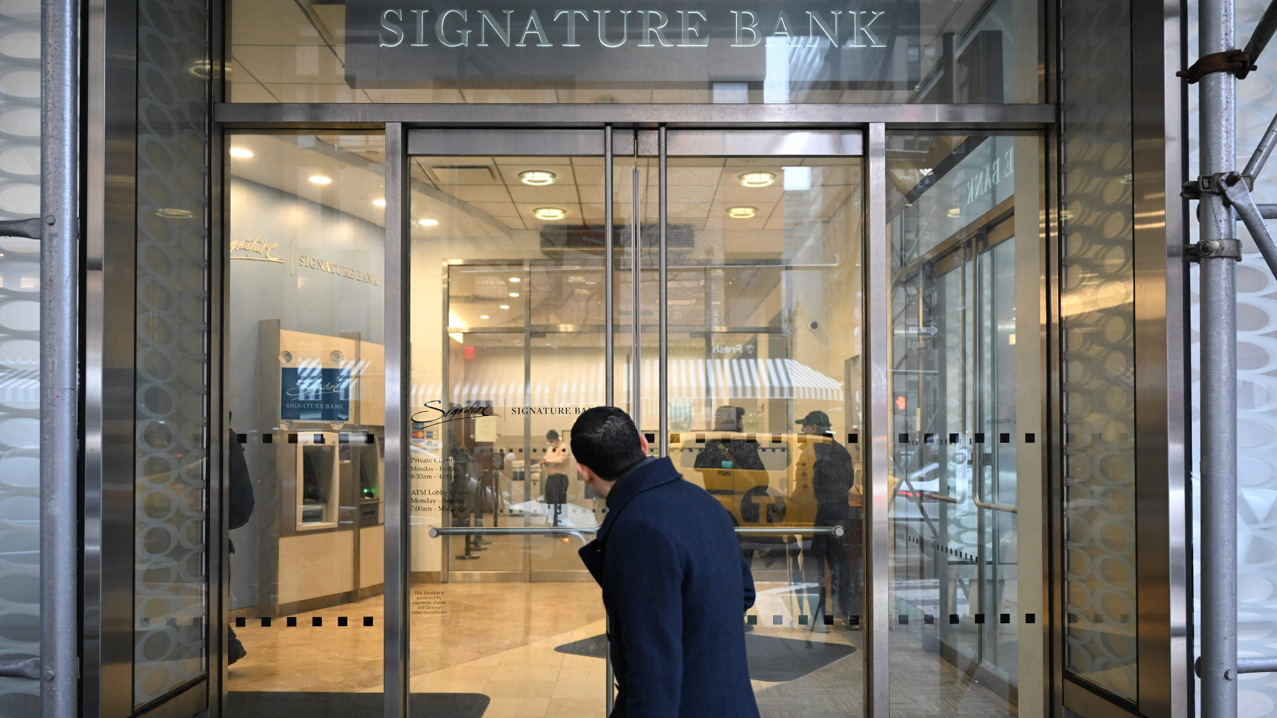 Signature becomes 2nd major real estate-focused bank to fail