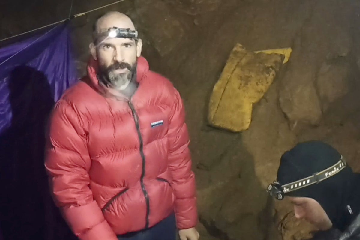 American explorer trapped in Turkey cave now halfway to escape as rescue continues – latest