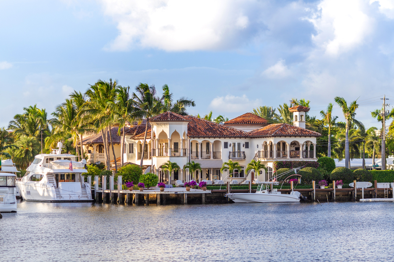 Florida’s Luxury Real Estate Market Soars Amid Surge in Private Jet Travel